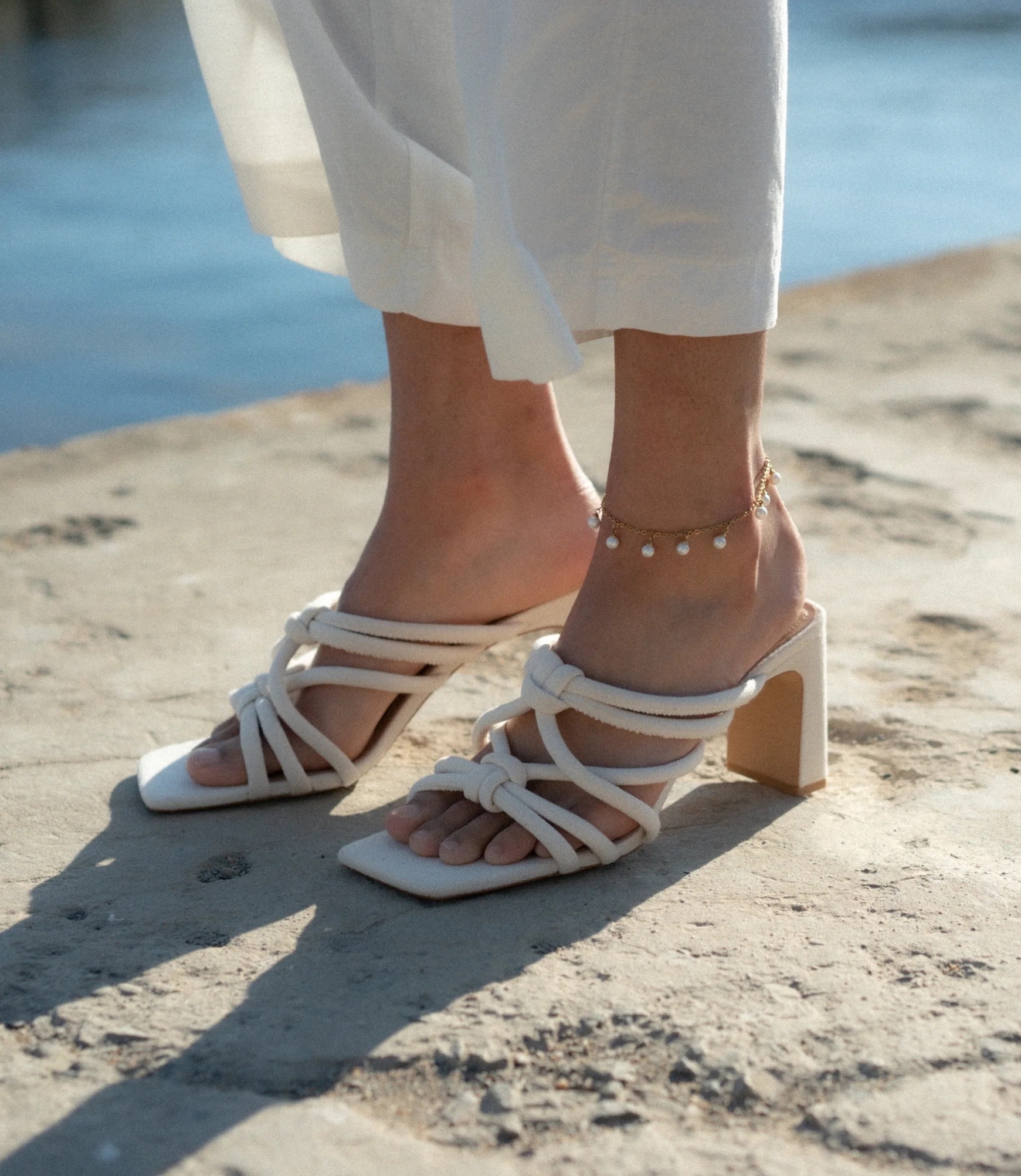 Detail zapínání – ELENYS Pearl Drop